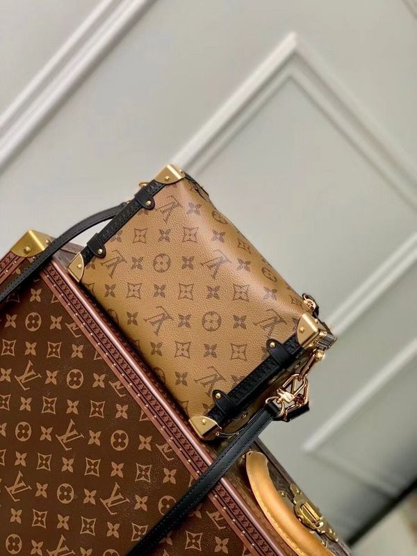 LOV - Luxurious Totes - 823
