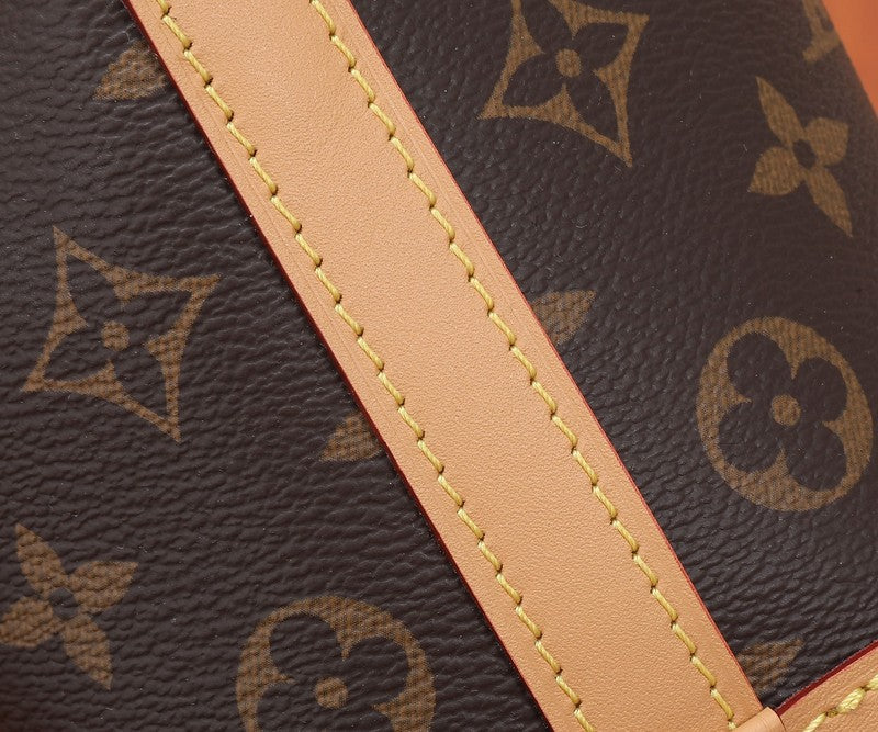 LOV - Luxurious Totes - 1661