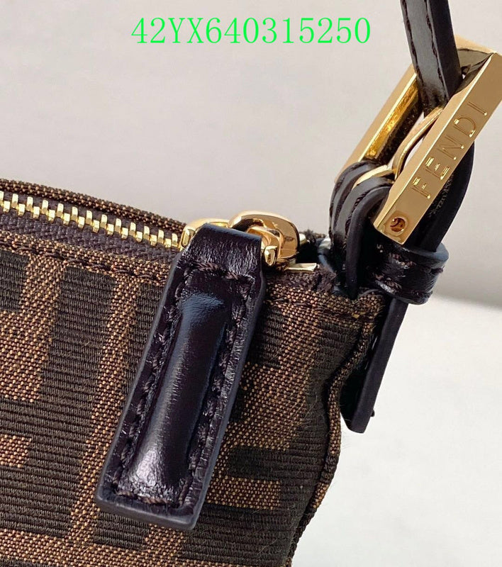 GC - Shoulder - 3434