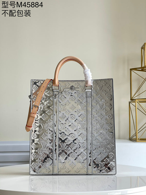 LOV - Luxurious Totes - 2327
