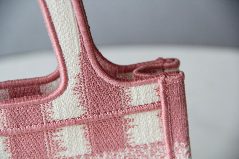 Luxurious Totes - Latest - 6526
