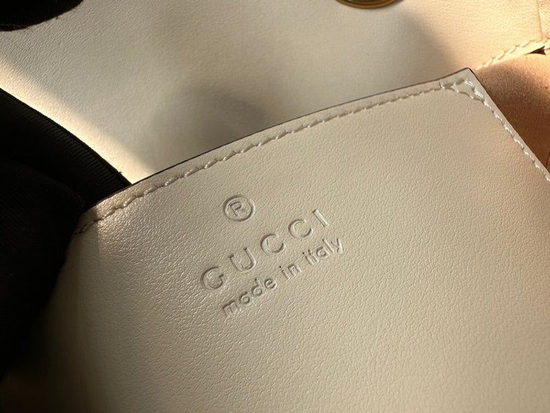 GUI - Luxurious Totes - 014