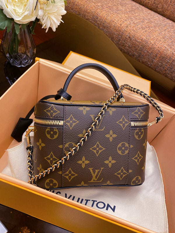 LOV - Luxurious Totes - 2038