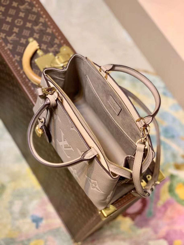 LOV - Luxurious Totes - 2285