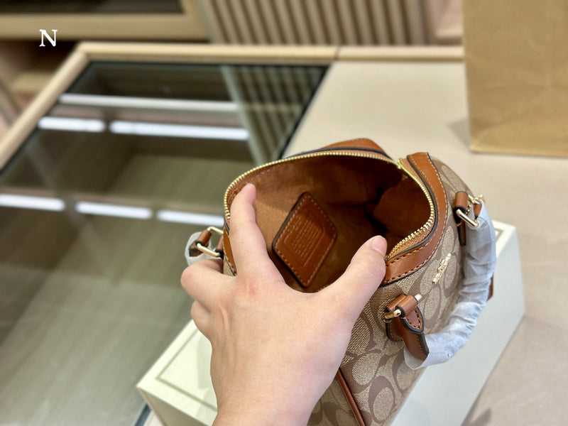 Luxurious Totes - CCH2 Bags - 076