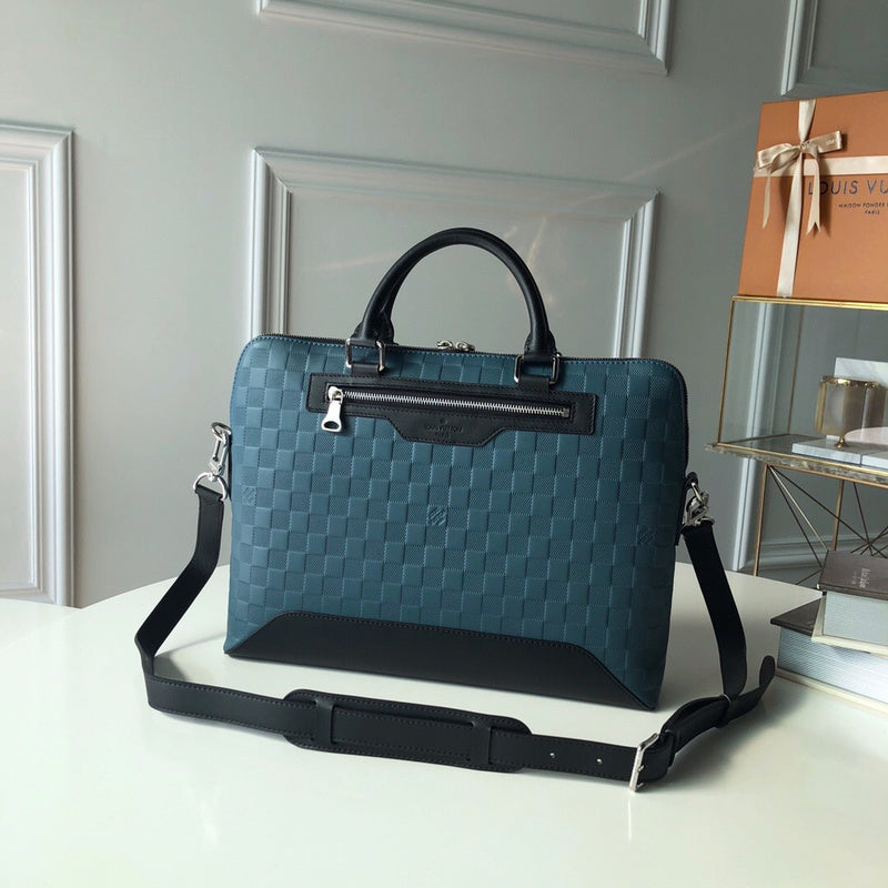 Luxurious Totes - Latest - 9780