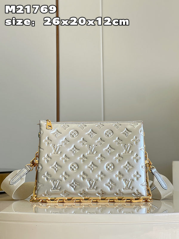 LOV - Luxurious Totes - 833