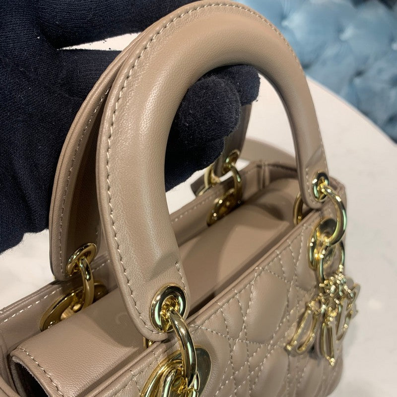 Luxurious Totes - Latest - 6332