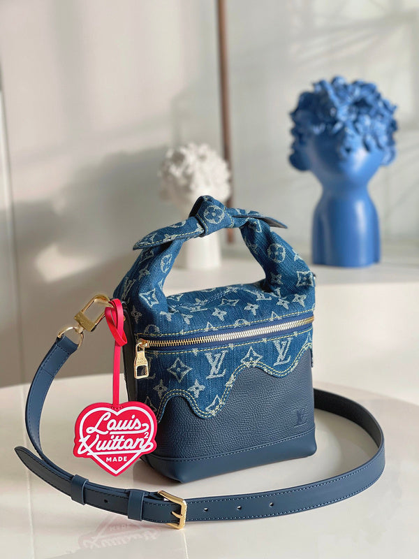 LOV - Luxurious Totes - 2163