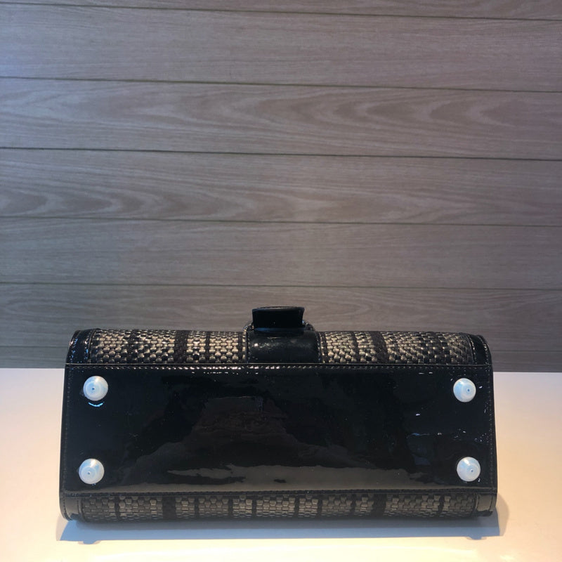 Luxurious Totes - Latest - 6010