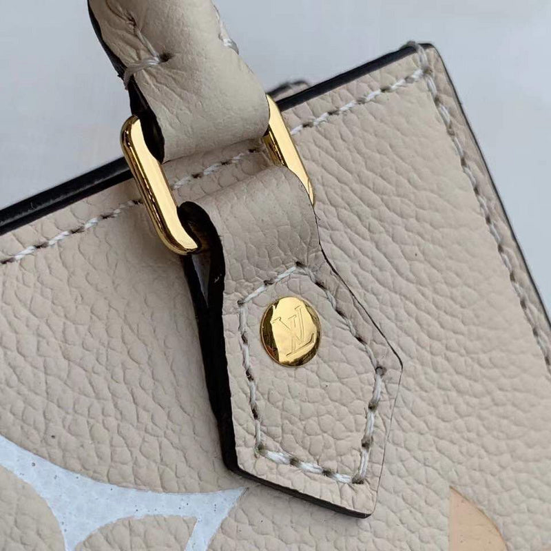 LOV - Luxurious Totes - 2467
