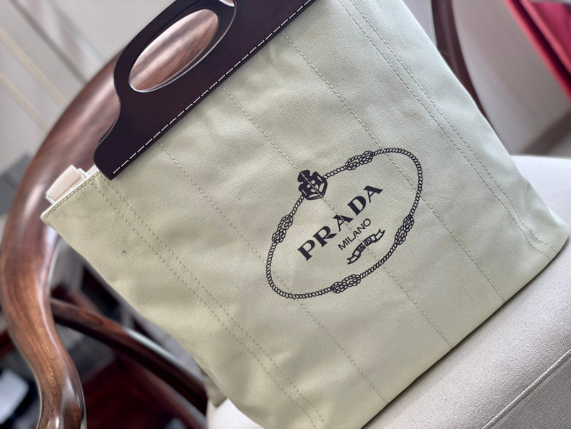 Luxurious Totes - PDA3 Bags - 235