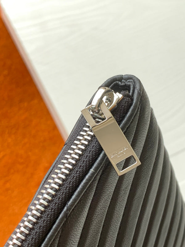 Luxurious Totes - Latest - 8657
