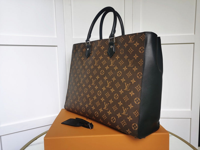 LOV - Luxurious Totes - 2613
