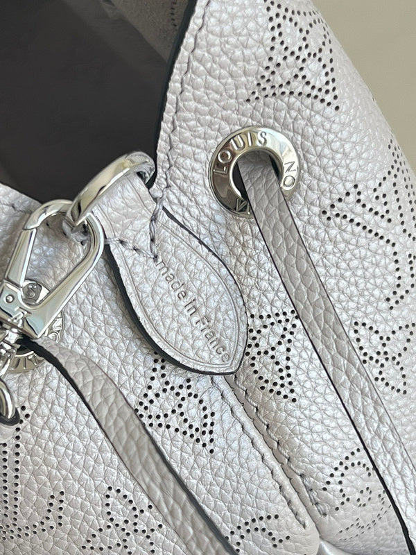 LOV - Luxurious Totes - 2120