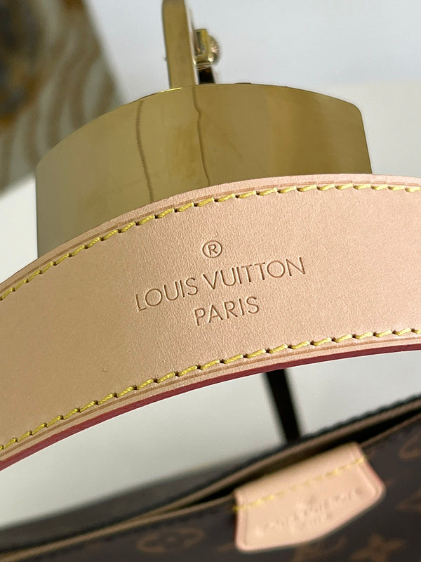 LOV - Luxurious Totes - 2162