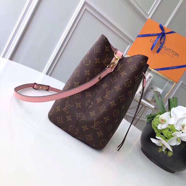 Luxurious Totes - Latest - 1619