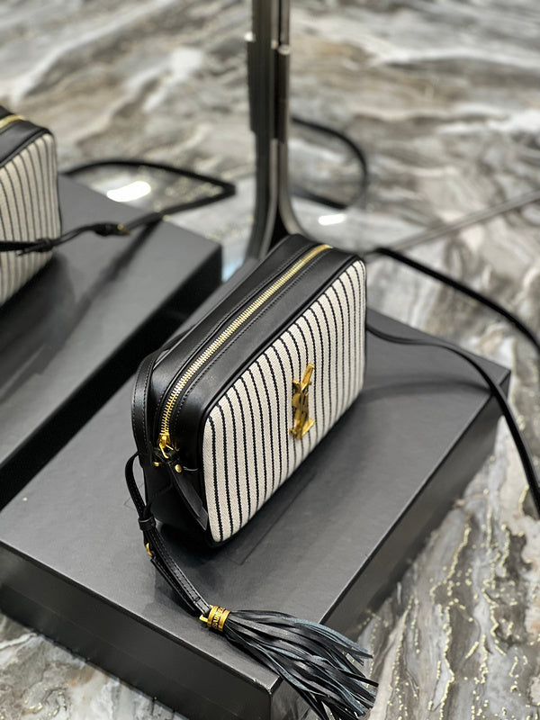 Luxurious Totes - Latest - 8116