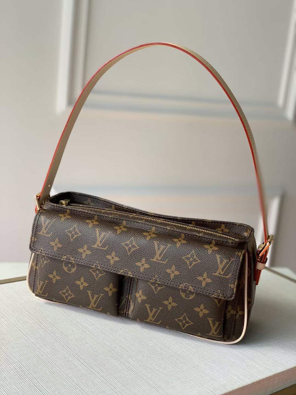 LOV - Luxurious Totes - 2583