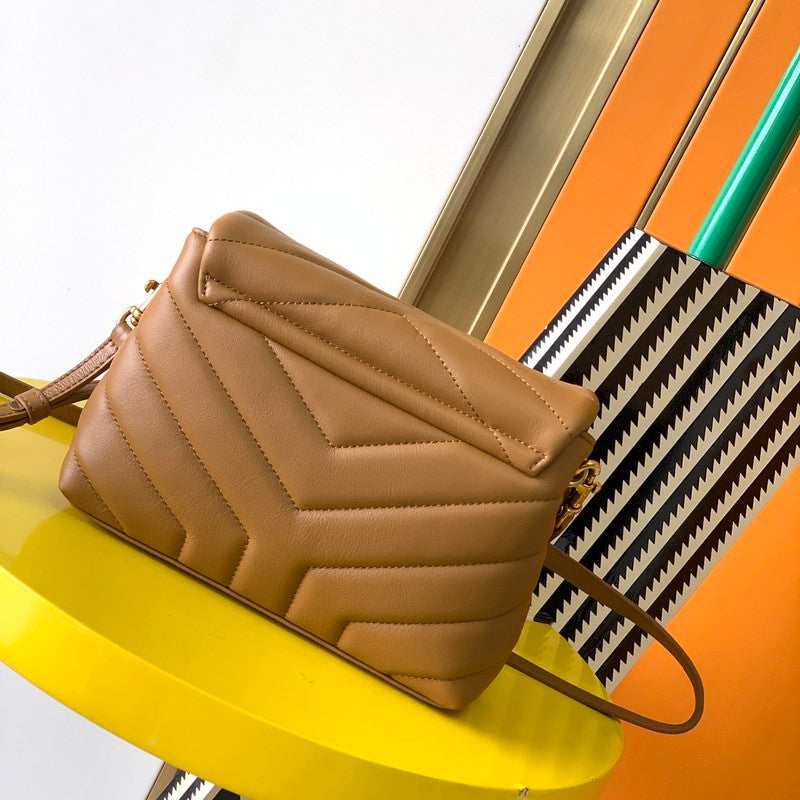 Luxurious Totes - Latest - 8135