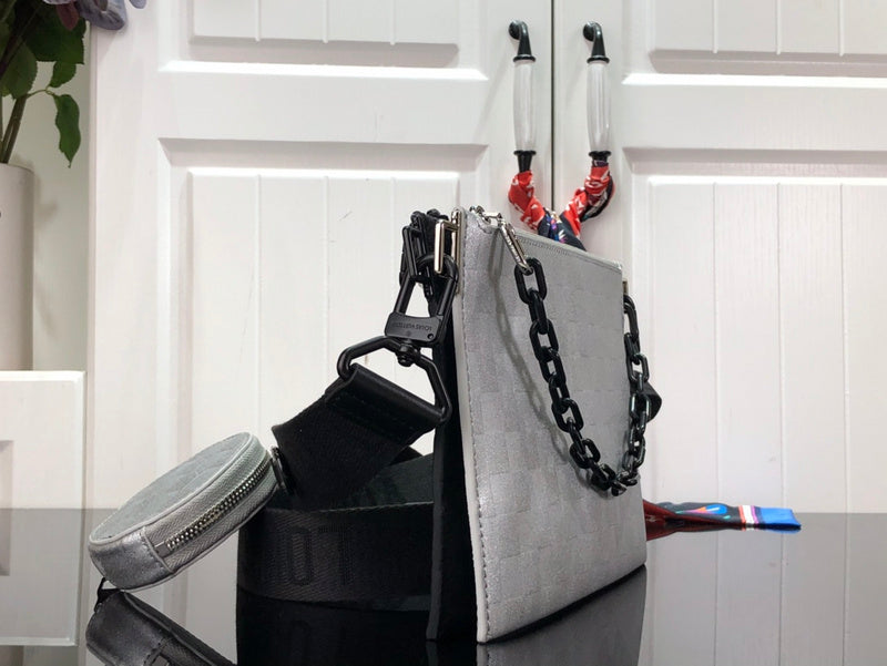 LOV - Luxurious Totes - 1768