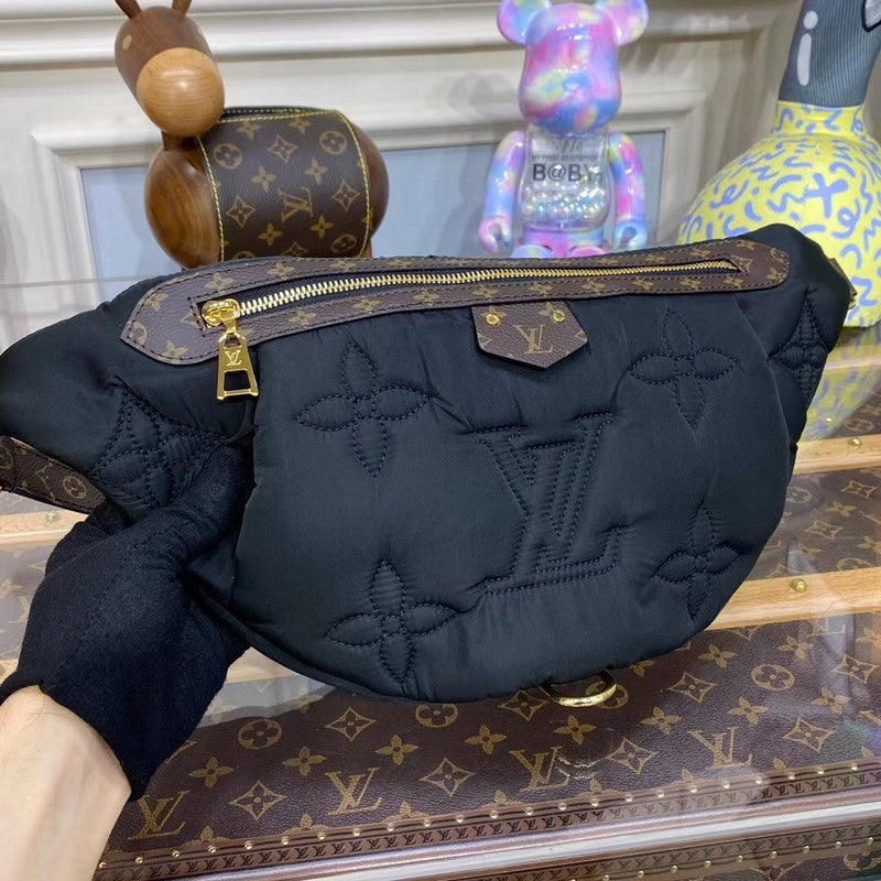LOV - Luxurious Totes - 978