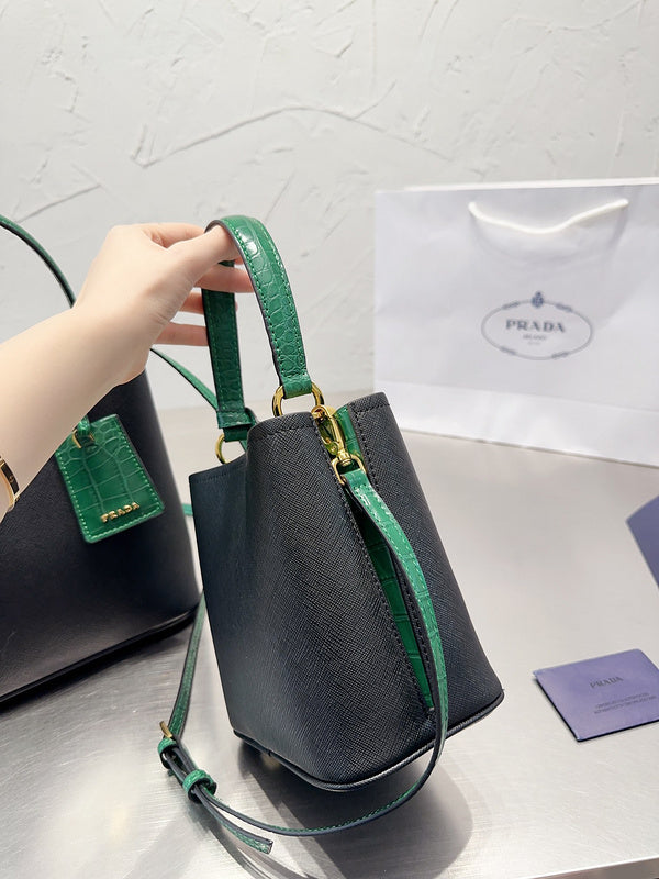 Luxurious Totes - PDA3 Bags - 101