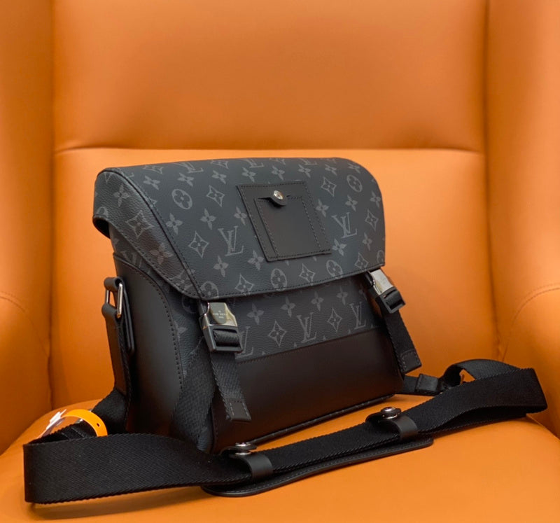 LOV - Luxurious Totes - 1098