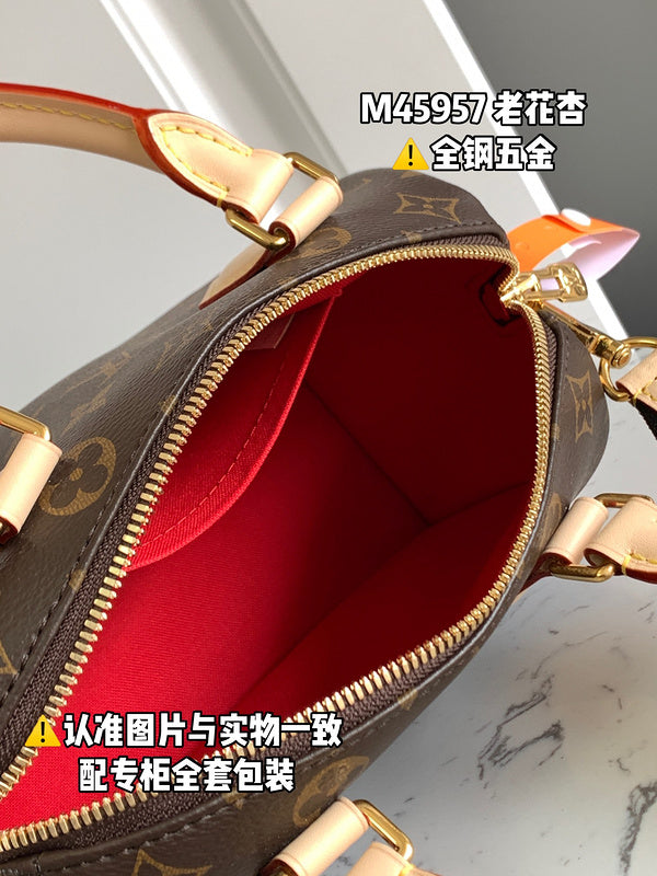 LOV - Luxurious Totes - 1311