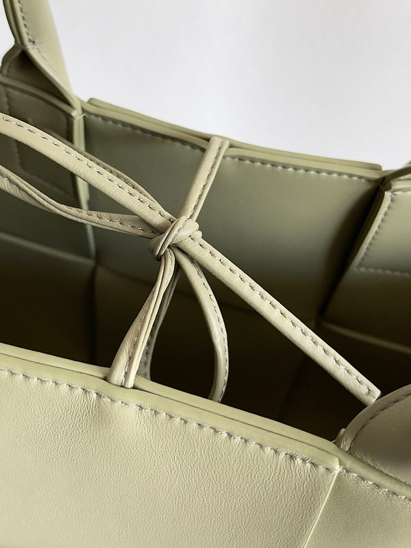 Luxurious Totes - Latest - 6970