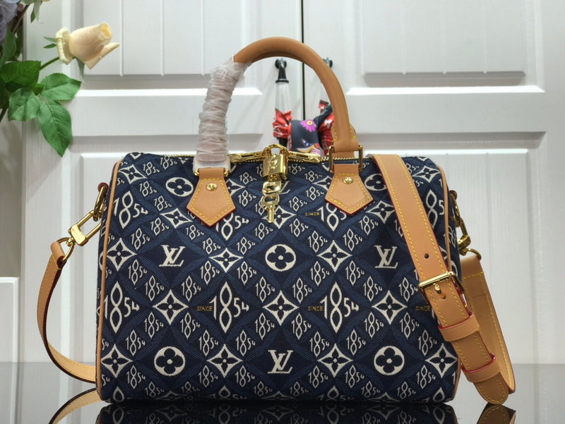 LOV - Luxurious Totes - 2495