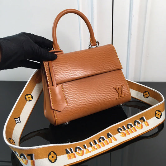 LOV - Luxurious Totes - 2099