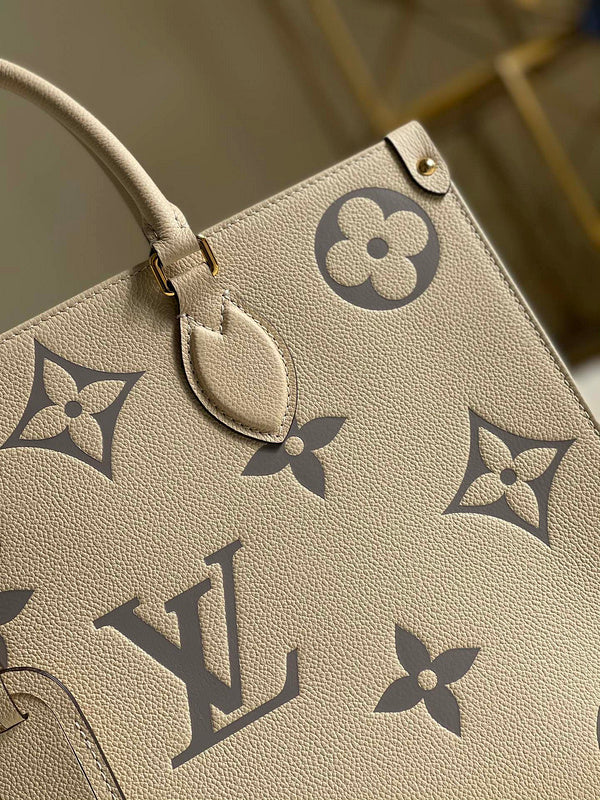 LOV - Luxurious Totes - 2548