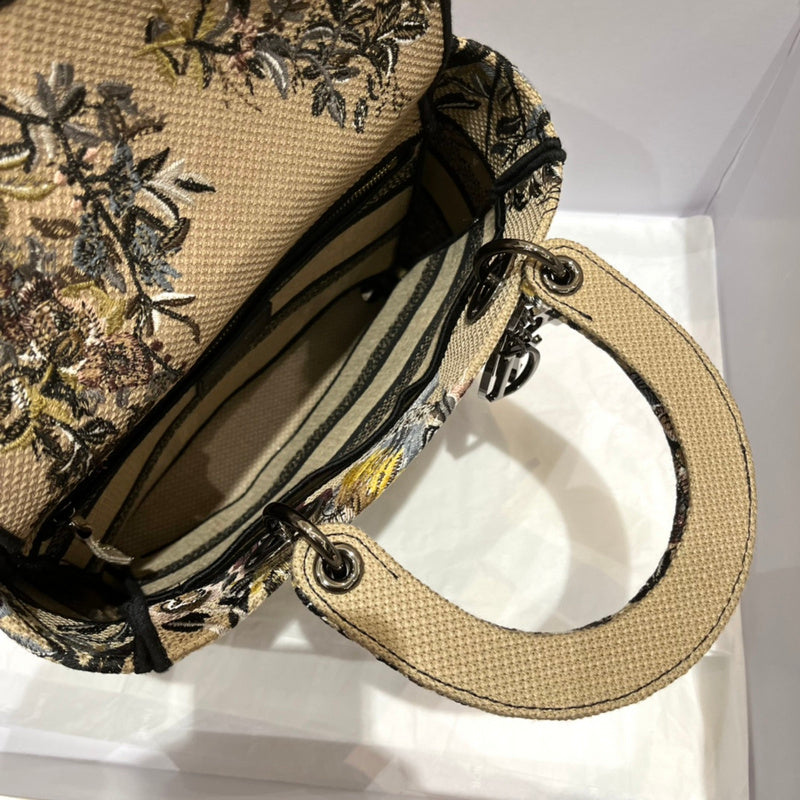 Luxurious Totes - Latest - 6203