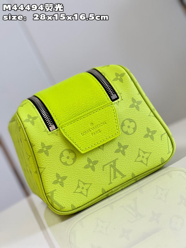LOV - Luxurious Totes - 340
