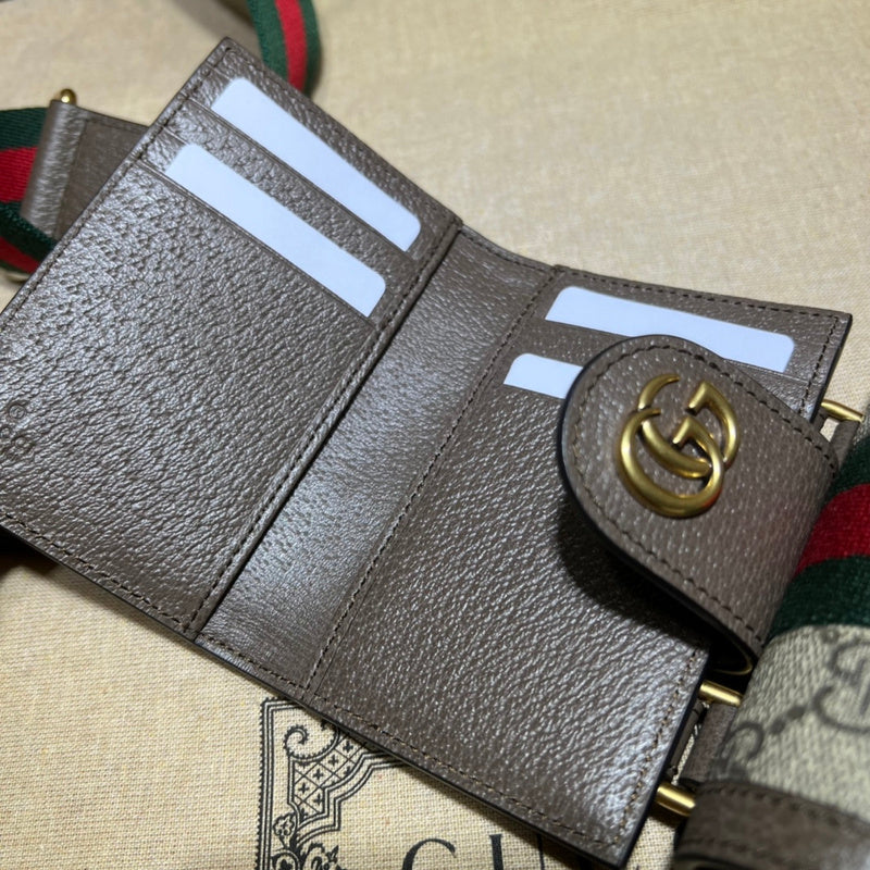 GUI - Luxurious Totes - 399