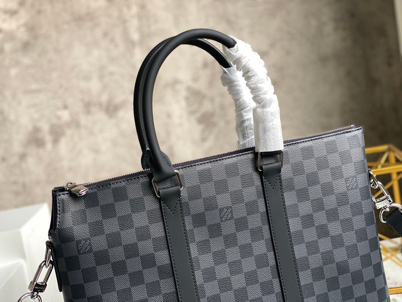 LOV - Luxurious Totes - 2032