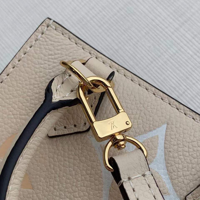 LOV - Luxurious Totes - 2467
