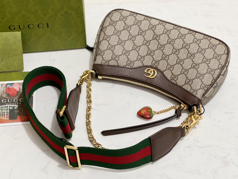GUI - Luxurious Totes - 651