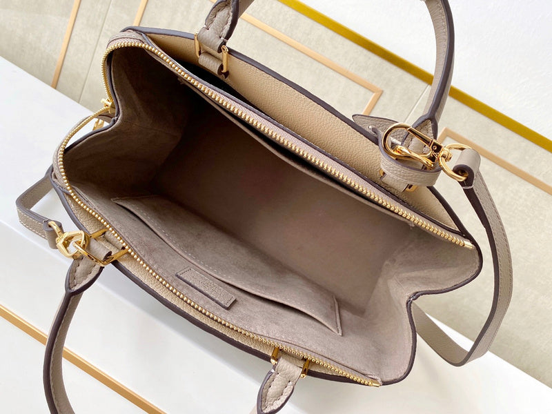 LOV - Luxurious Totes - 2260