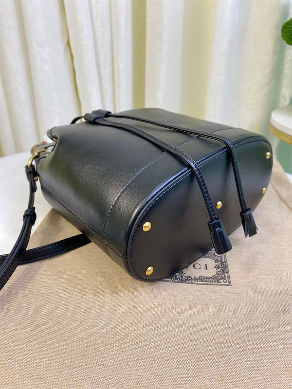 GUI - Luxurious Totes - 696