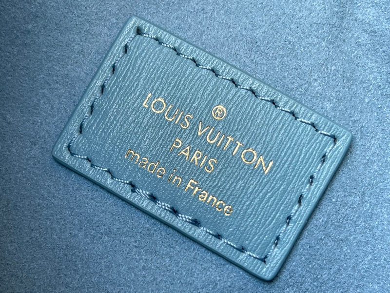 LOV - Luxurious Totes - 2138