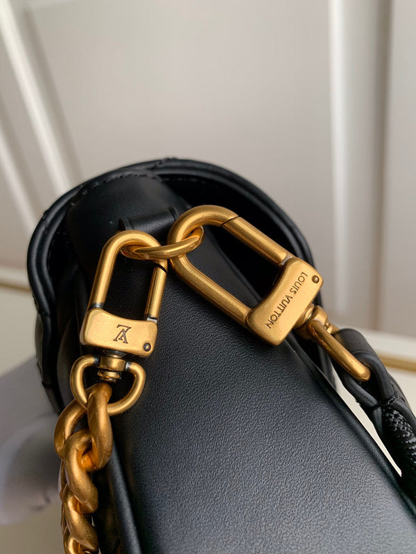 Luxurious Totes - Latest - 2123