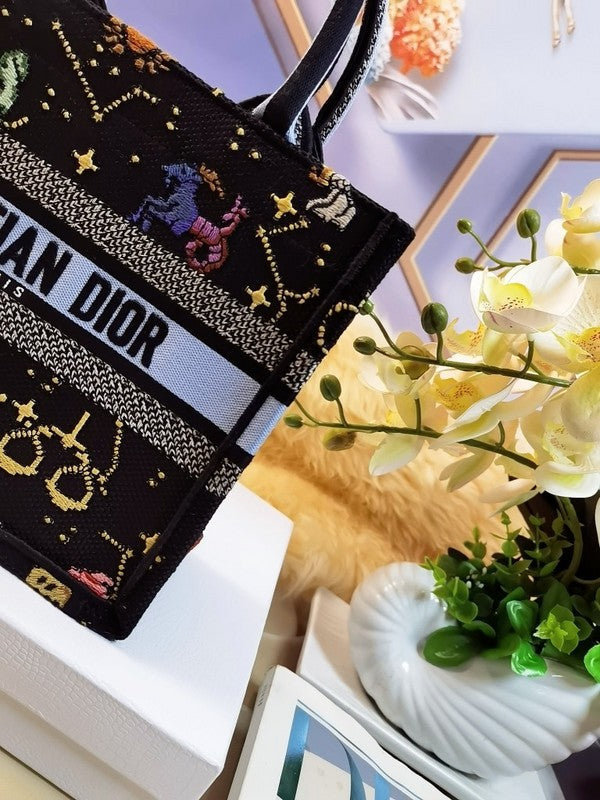 Luxurious Totes - Latest - 6241