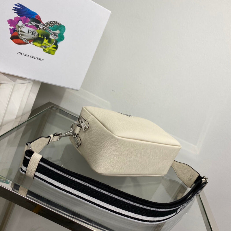 Luxurious Totes - Latest - 4617