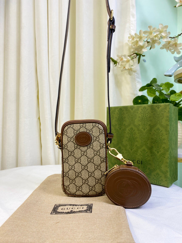 GUI - Luxurious Totes - 693