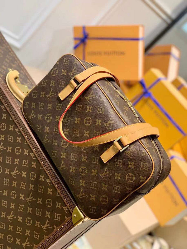 LOV - Luxurious Totes - 2276