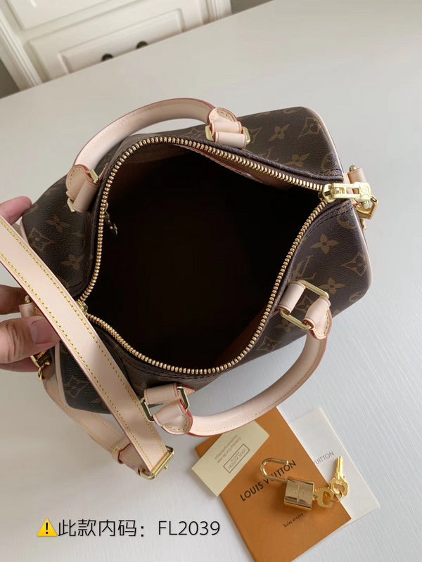 Luxurious Totes - Latest - 9703