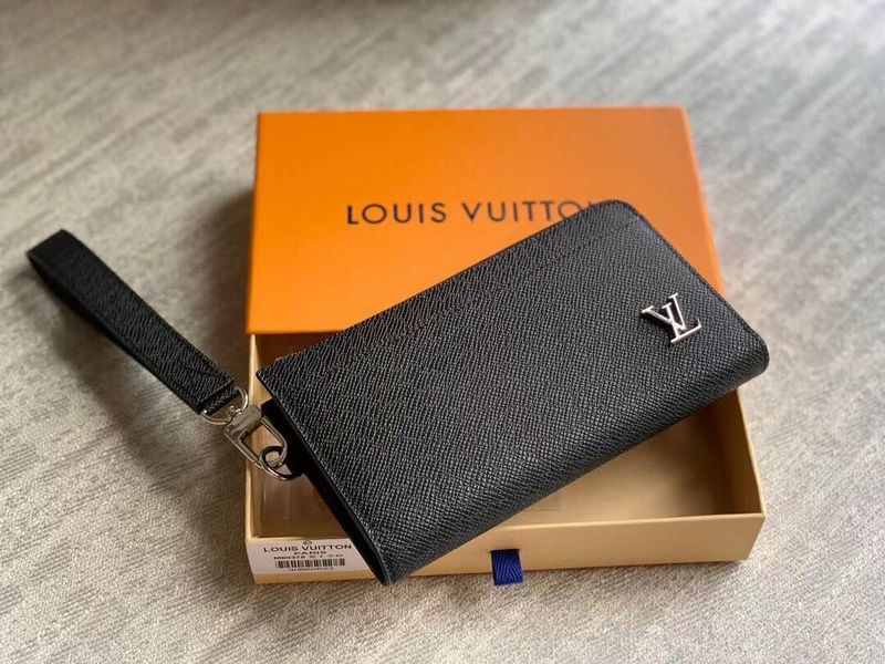 LOV - Luxurious Totes - 1182