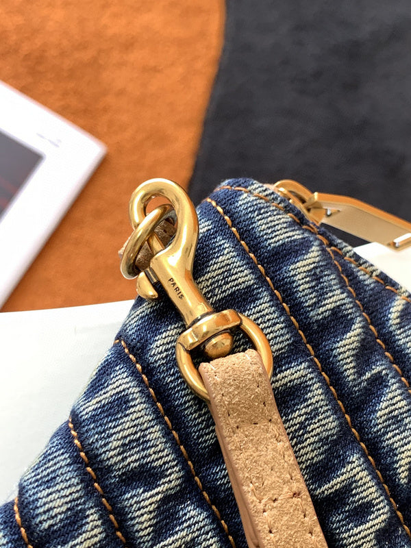 Luxurious Totes - Latest - 8850